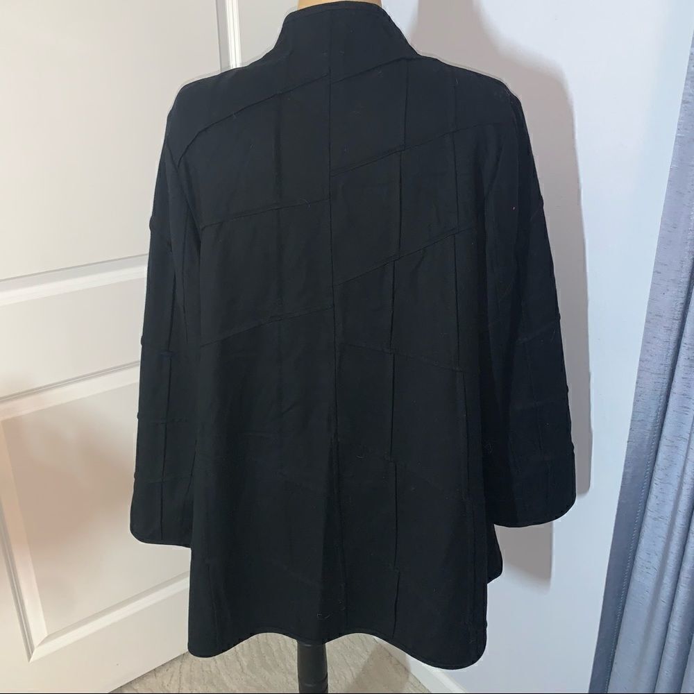 Louis Féraud Black Line Patterned Wool Jacket - Picture 4 of 6